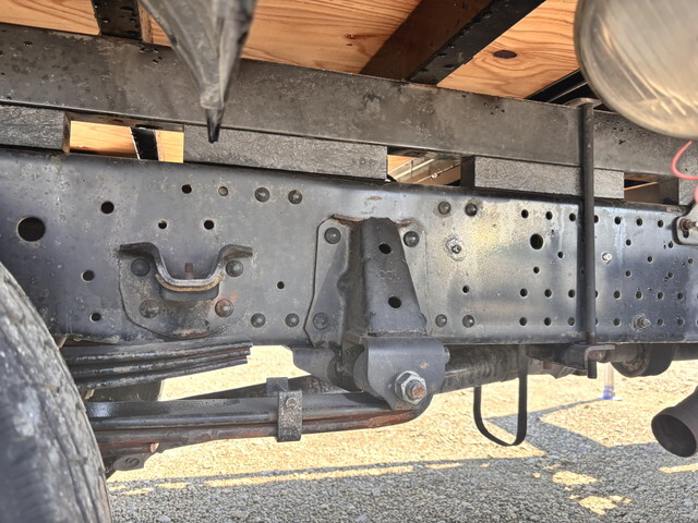 いすゞエルフクレーン4段小型（2t・3t）[写真23]