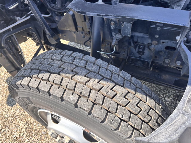 いすゞエルフクレーン4段小型（2t・3t）[写真26]