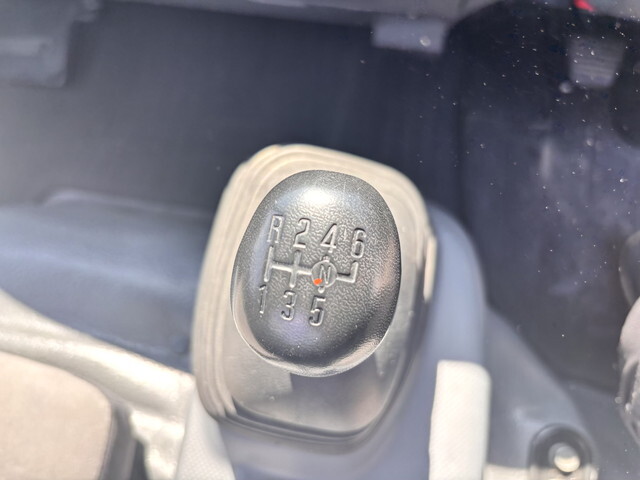 いすゞエルフクレーン4段小型（2t・3t）[写真36]