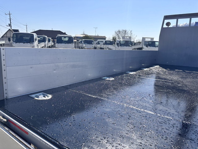 いすゞエルフクレーン4段小型（2t・3t）[写真07]