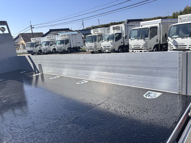 いすゞエルフクレーン4段小型（2t・3t）[写真08]