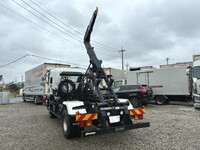 いすゞフォワードコンテナ専用車中型（4t）[写真20]