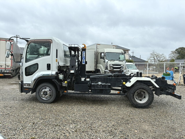 いすゞフォワードコンテナ専用車中型（4t）[写真06]