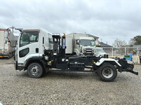 いすゞフォワードコンテナ専用車中型（4t）[写真07]