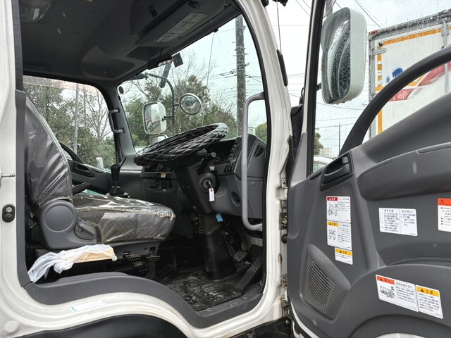 いすゞフォワードコンテナ専用車中型（4t）[写真09]