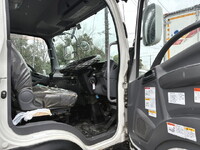 いすゞフォワードコンテナ専用車中型（4t）[写真10]