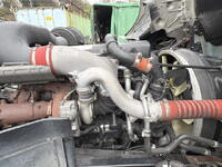 UDトラックスクオントレーラーヘッド（トラクターヘッド）大型（10t）[写真32]