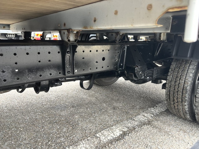 日野デュトロ平ボディ小型（2t・3t）[写真20]