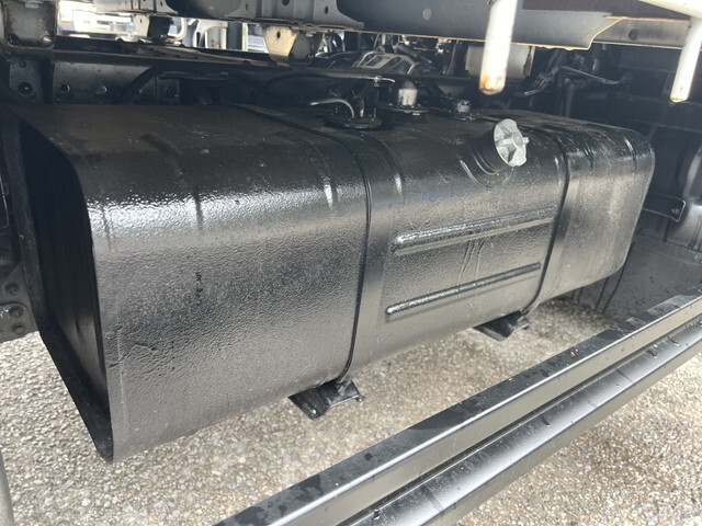 日野デュトロ平ボディ小型（2t・3t）[写真27]