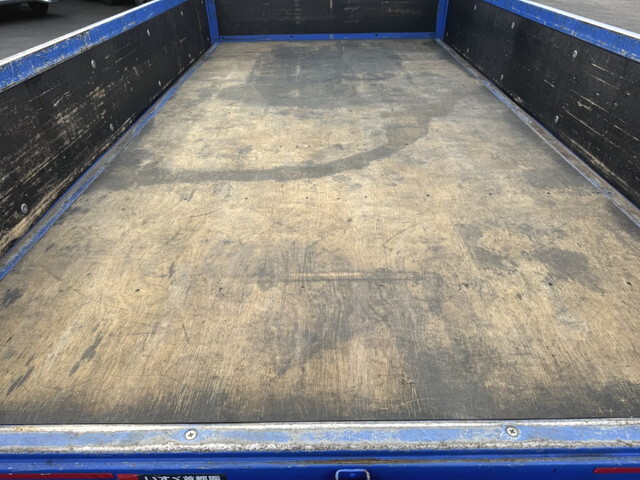 いすゞエルフ平ボディ小型（2t・3t）[写真10]