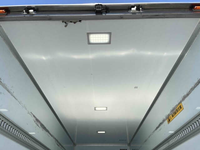 いすゞエルフパネルバン小型（2t・3t）[写真11]