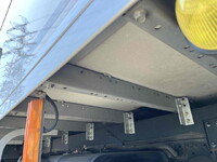 いすゞエルフパネルバン小型（2t・3t）[写真15]