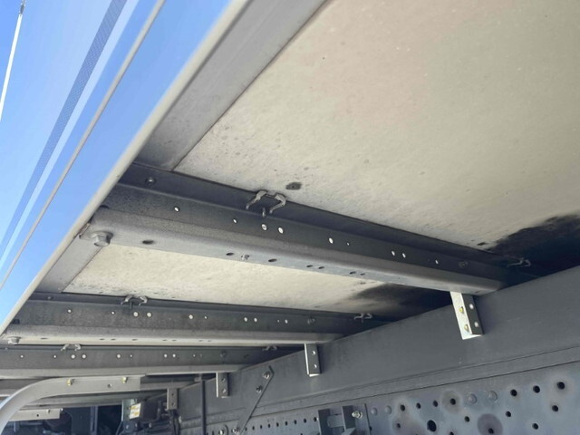 いすゞエルフパネルバン小型（2t・3t）[写真15]