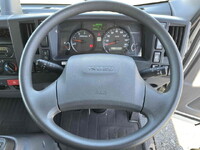 いすゞエルフパネルバン小型（2t・3t）[写真31]