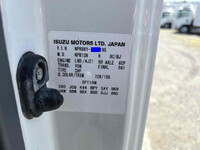 いすゞエルフパネルバン小型（2t・3t）[写真38]