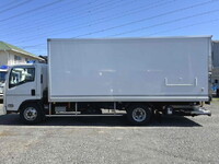 いすゞエルフパネルバン小型（2t・3t）[写真07]