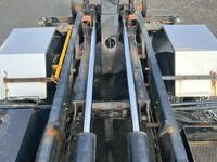 三菱ふそうファイターコンテナ専用車中型（4t）[写真16]