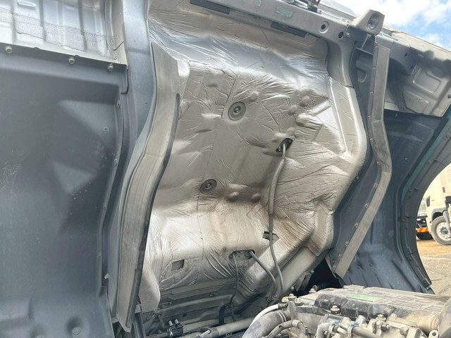 三菱ふそうファイターコンテナ専用車中型（4t）[写真27]