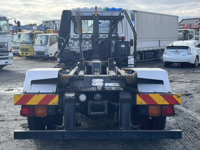 三菱ふそうファイターコンテナ専用車中型（4t）[写真06]