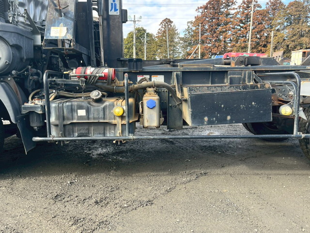 三菱ふそうファイターコンテナ専用車中型（4t）[写真07]