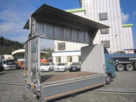 三菱ふそうキャンターアルミウイング小型（2t・3t）[写真02]