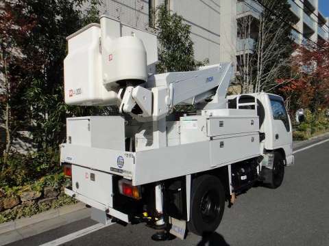 いすゞエルフ高所作業車小型（2t・3t）[写真02]
