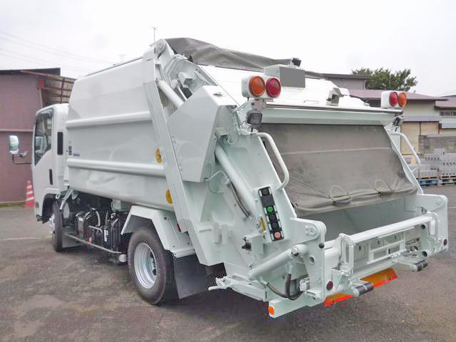 いすゞエルフパッカー車（塵芥車）小型（2t・3t）[写真02]