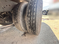 いすゞエルフ平ボディ小型（2t・3t）[写真18]