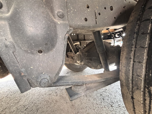 いすゞエルフ平ボディ小型（2t・3t）[写真18]