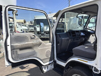 いすゞエルフ平ボディ小型（2t・3t）[写真37]