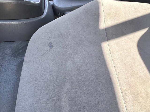 いすゞエルフ平ボディ小型（2t・3t）[写真40]