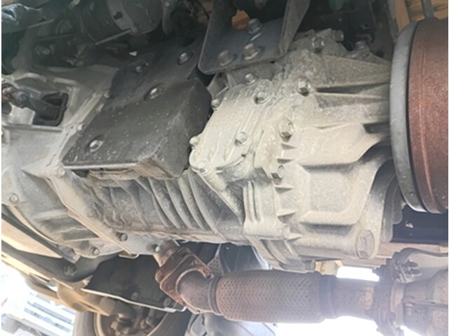 いすゞエルフ平ボディ小型（2t・3t）[写真09]