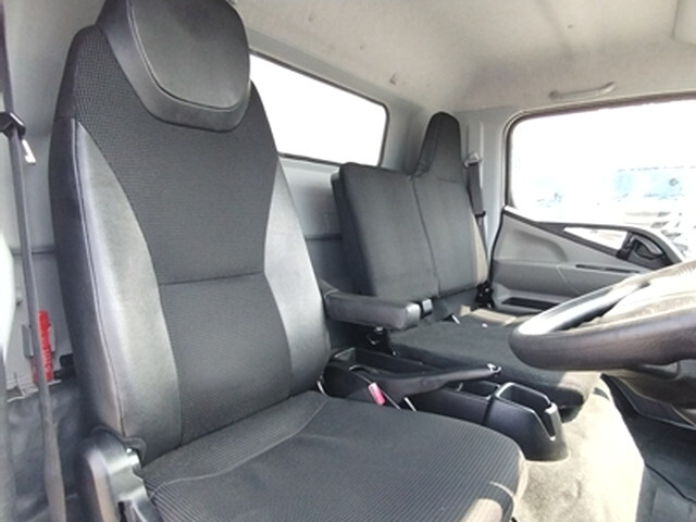 三菱ふそうキャンター冷凍車（冷蔵車）小型（2t・3t）[写真23]