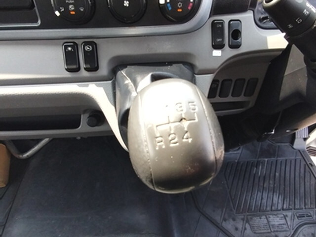 三菱ふそうキャンター冷凍車（冷蔵車）小型（2t・3t）[写真28]