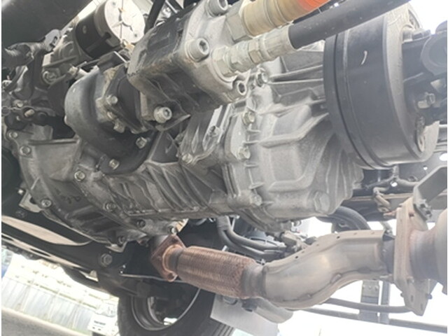 いすゞエルフセーフティローダー小型（2t・3t）[写真10]