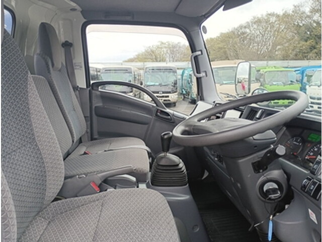 いすゞエルフセーフティローダー小型（2t・3t）[写真23]