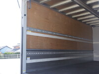 いすゞフォワードアルミウイング中型（4t）[写真18]