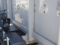 いすゞフォワードアルミウイング中型（4t）[写真28]