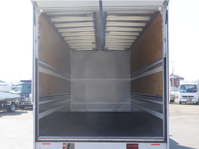 いすゞフォワードアルミウイング中型（4t）[写真05]