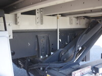 いすゞフォワードアルミウイング中型（4t）[写真08]