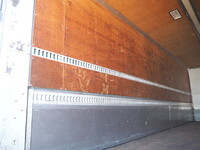 三菱ふそうスーパーグレートアルミウイング大型（10t）[写真14]