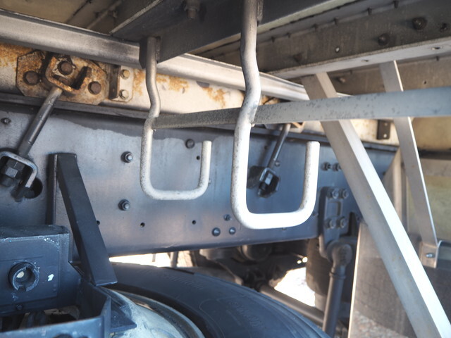 三菱ふそうスーパーグレートアルミウイング大型（10t）[写真22]