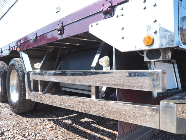 三菱ふそうスーパーグレートアルミウイング大型（10t）[写真24]