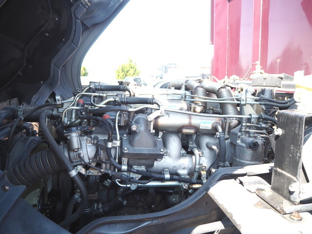 三菱ふそうスーパーグレートアルミウイング大型（10t）[写真27]