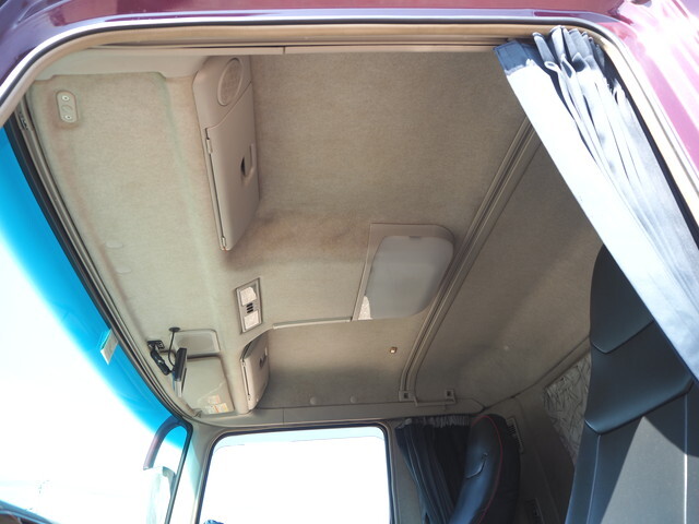 三菱ふそうスーパーグレートアルミウイング大型（10t）[写真32]