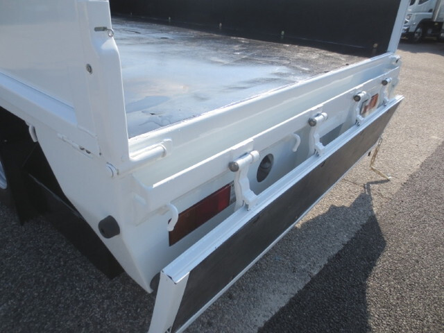 三菱ふそうキャンター平ボディ小型（2t・3t）[写真10]