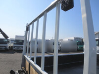 三菱ふそうキャンター平ボディ小型（2t・3t）[写真21]