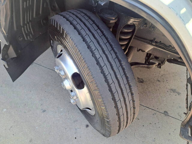 いすゞエルフダブルキャブ（Wキャブ）小型（2t・3t）[写真13]