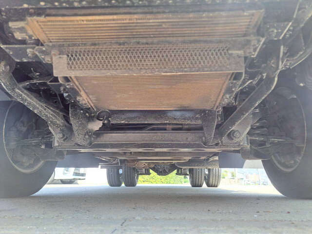 いすゞエルフダブルキャブ（Wキャブ）小型（2t・3t）[写真15]