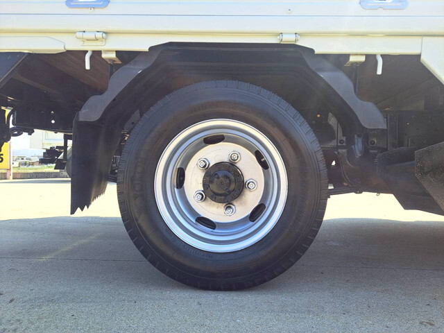 いすゞエルフダブルキャブ（Wキャブ）小型（2t・3t）[写真20]